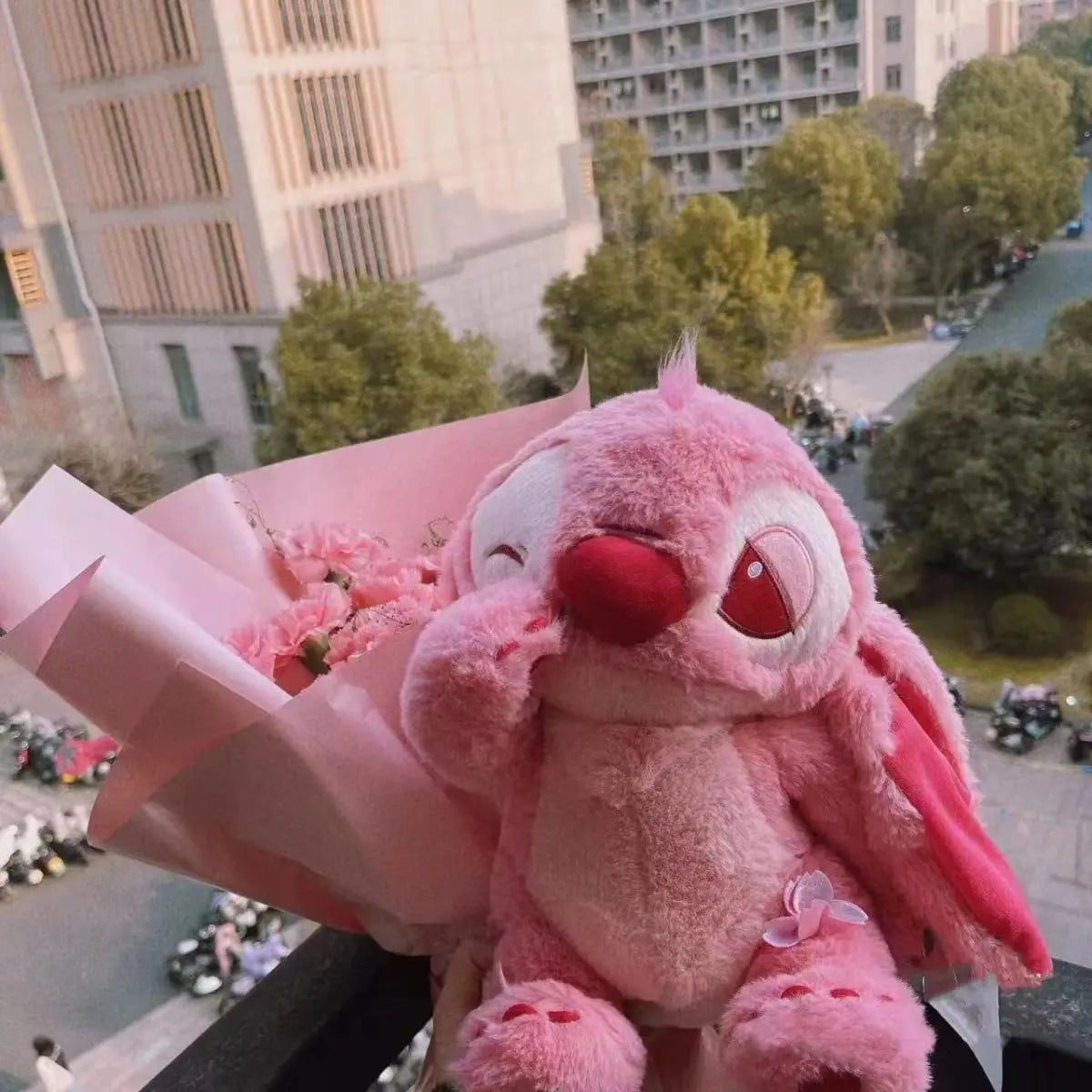 🌸 Pelúcia Stitch Rosa Sakura | Almofada Kawaii Macia – Disney Lilo & Stitch
