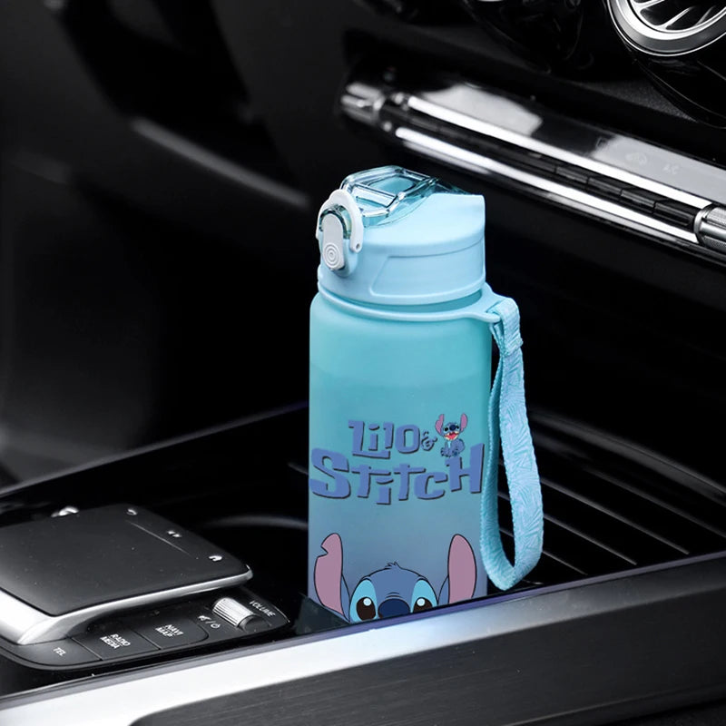🌺 Garrafa Disney Stitch 750ml | Squeeze Infantil e Esportiva Portátil