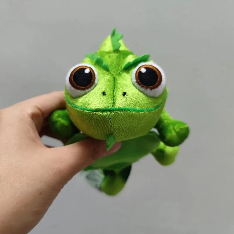 đŠ PelĂșcia Pascal 15cm | CamaleĂŁo da Rapunzel â Disney Enrolados