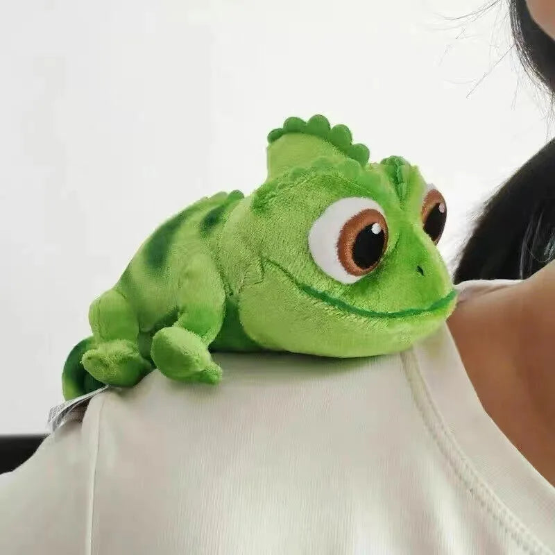 đŠ PelĂșcia Pascal 15cm | CamaleĂŁo da Rapunzel â Disney Enrolados