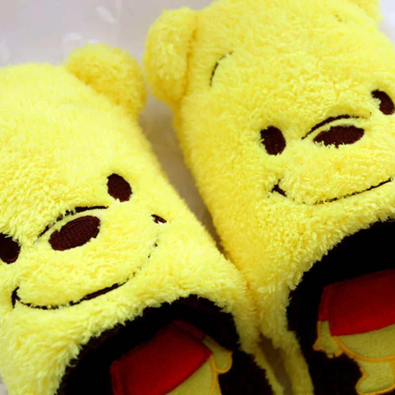 Pantufas Disney de Pelúcia – Stitch, Ursinho Pooh e Alien