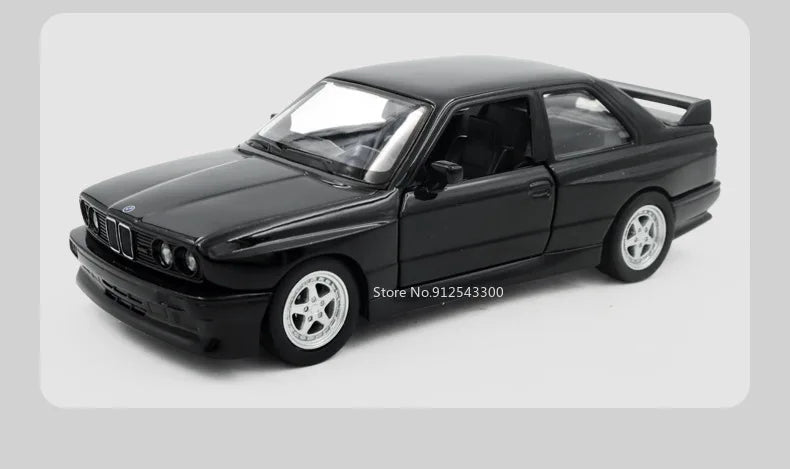 Miniatura BMW M3 1987 – Modelo Retro de Metal com Abertura de Portas e Pull-Back