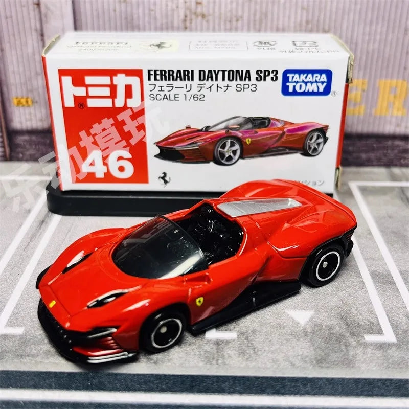 Miniatura Ferrari Daytona SP3 – Takara Tomy Tomica