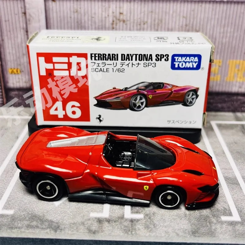 Miniatura Ferrari Daytona SP3 – Takara Tomy Tomica
