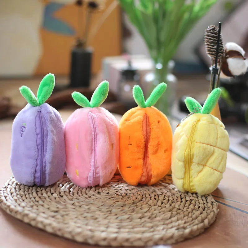 🐰🍓 Pelúcia Coelhinho Frutinhas | Morango, Abacaxi, Uvinha e Cenoura