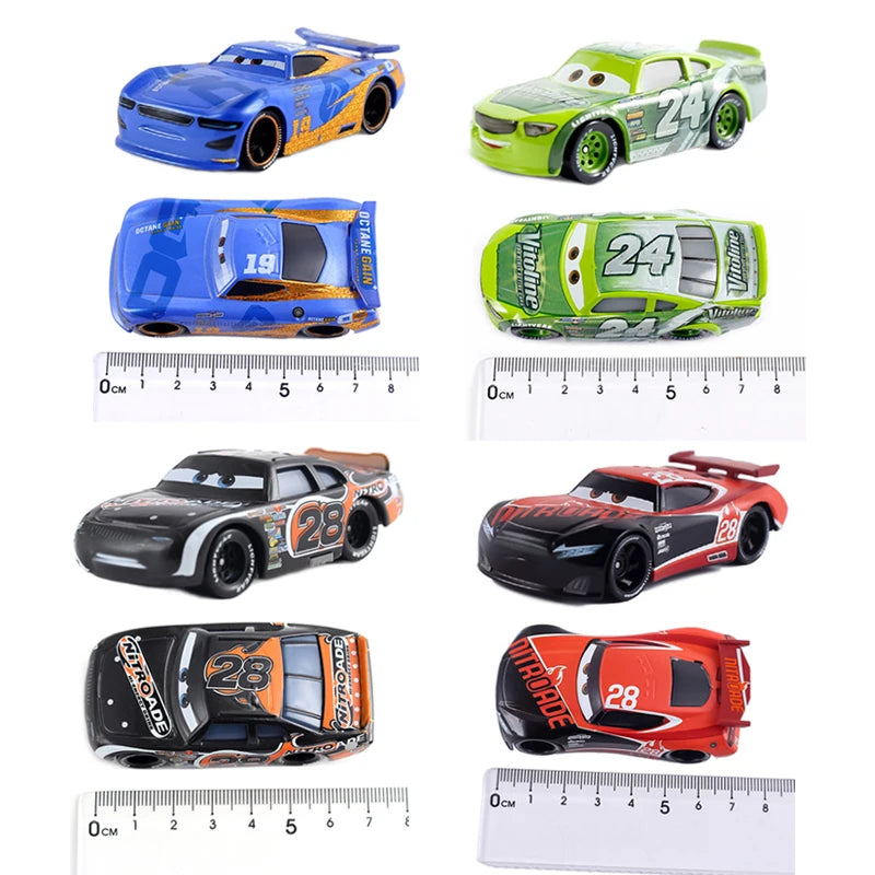 Disney Pixar Carros | Relâmpago McQueen, Jackson Storm e Outros